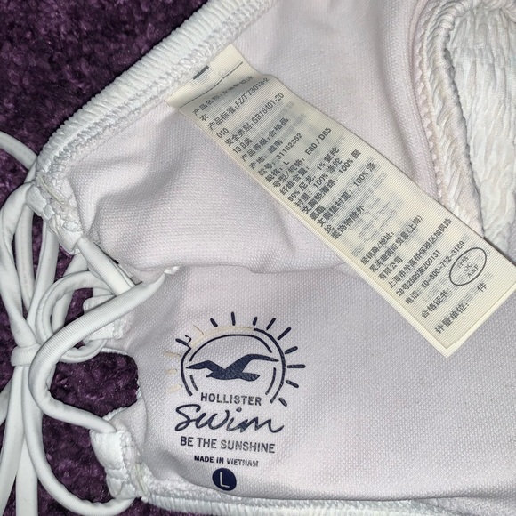 White Hollister Bikini Top - Picture 2 of 3